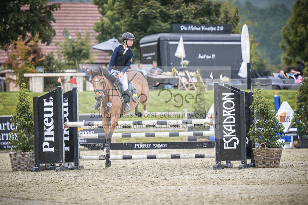 DOS_0899 | Entdecke hochwertige Reitturnierfotos von Foto Oger. Professionell, emotional und authentisch – jetzt Lieblingsmomente im Shop bestellen. - Realisiert mit Pictrs.com