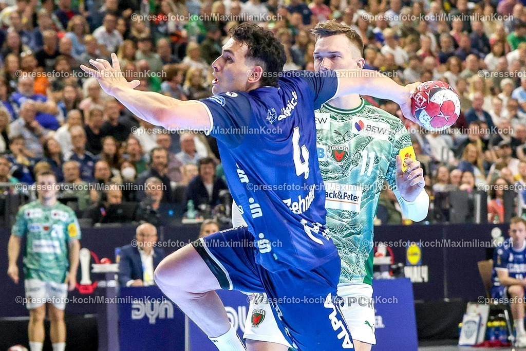 xSSCx18042601019 | 18.04.2026, xsscx, Handball, DHB-Pokal Lidl Final4, TBV Lemgo-Lippe - Füchse Berlin, Saison 2025 / 2026 Herren, Lanxess Arena: Samuel Zehnder (TBV Lemgo Lippe #04) beim Wurf Photo: xSandraxScherningxPressefotoKochx