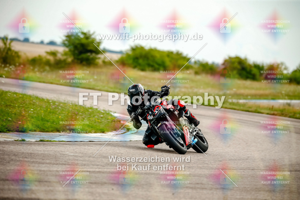 Chambley Juli-2230 | Hier findet Ihr Bilder von Touristenfahrten auf der Nürburgring Nordschleife oder von anderen Veranstaltungen die ich besucht habe. Viel Spass beim Durch Schauen 