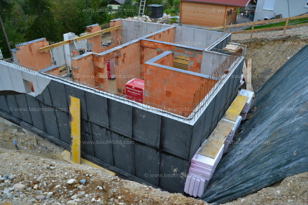 bib-lg05-abdichtungen-0020 | Nach LV-Leistungsgruppen sortierte Detailfotos über den Bau eines Hauses. Alle Hausbau-Bilder direkt vom Urheber und Autor der Website Haus-Selber-Bauen.com