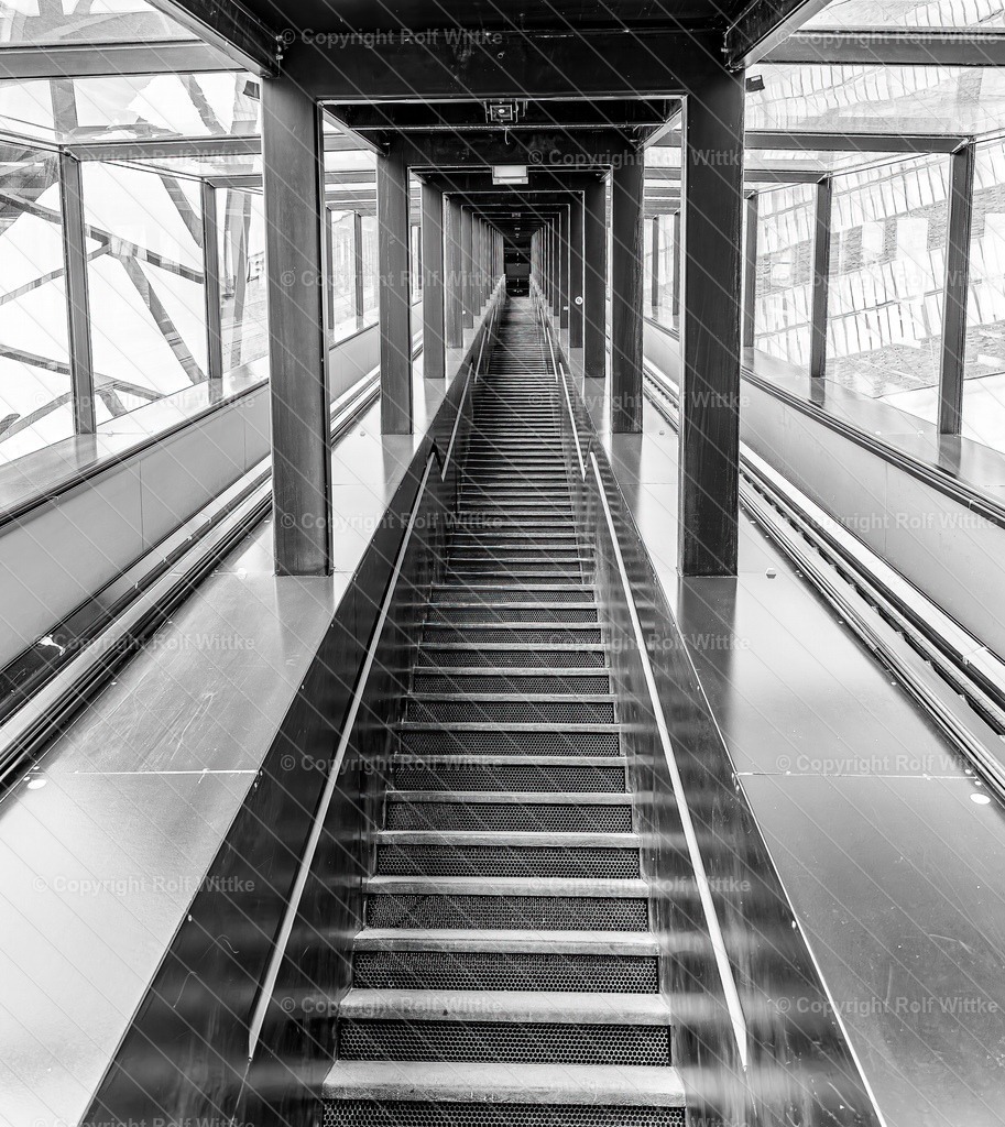 Aufgang  | Rolf Wittke  - Realisiert mit Pictrs.com