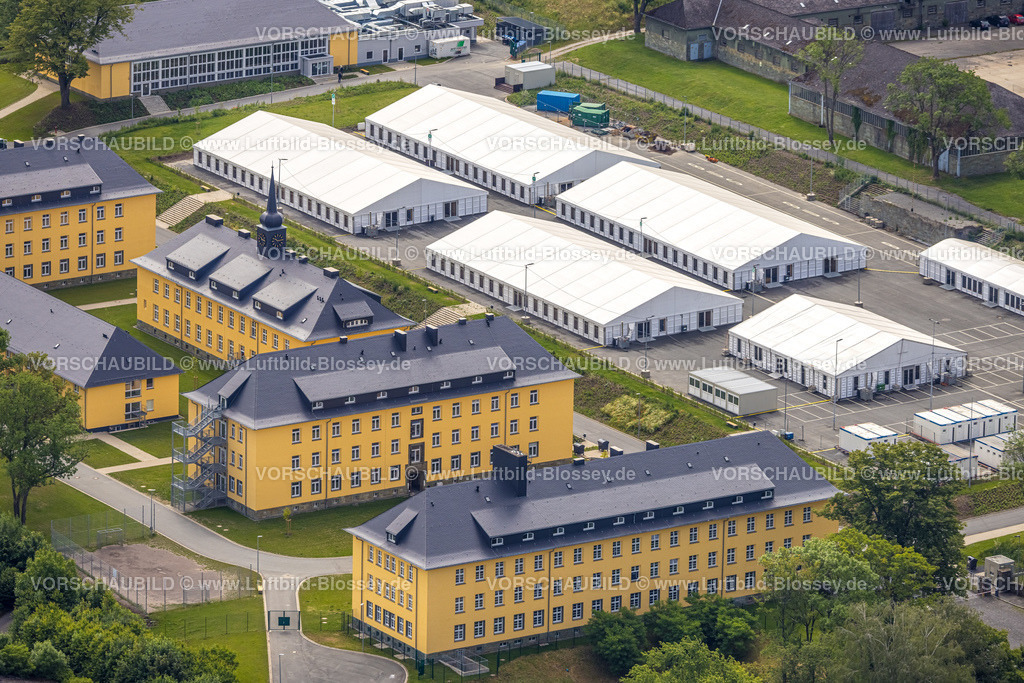 Soest220600522 | Luftbild, ehemalige Kanaal van Wessem Kaserne, Wohnanlage und Flüchtlingsunterkunft, Soest, Soester Boerde, Nordrhein-Westfalen, Deutschland