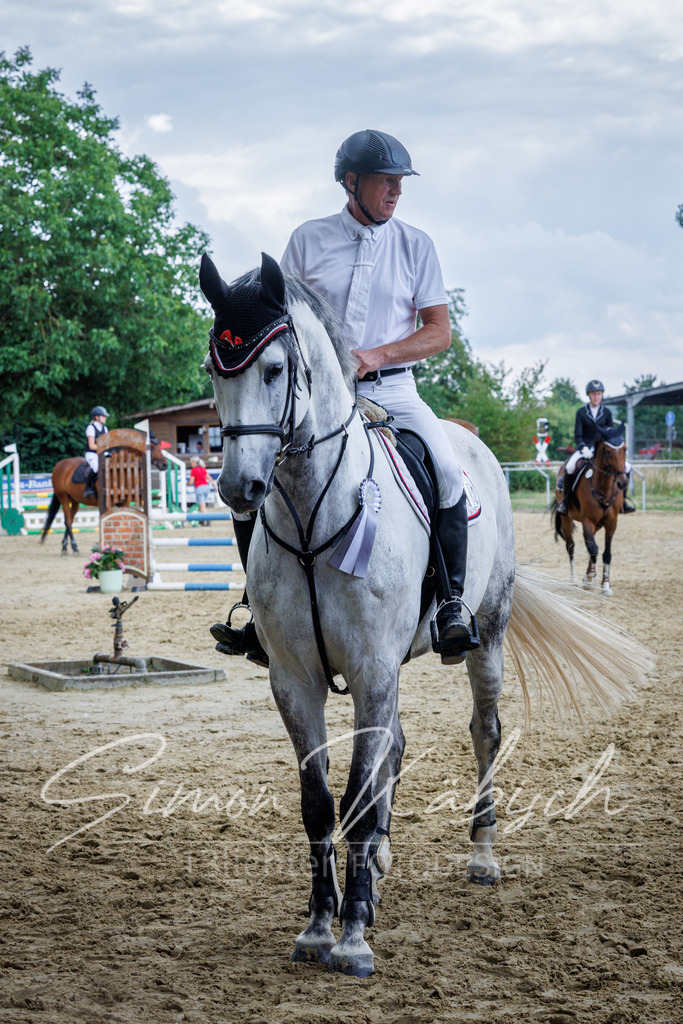 20260705-_3LI4711 | Tierfotografie Pferde, Hunde, Katzen, Haustiere.
Turnierfotografie Reitturniere, Reiten, Springreiten, Dressur in Hanau, dem Main-Kinzig-Kreis und dem Rhein-Main- Gebiet um Frankfurt