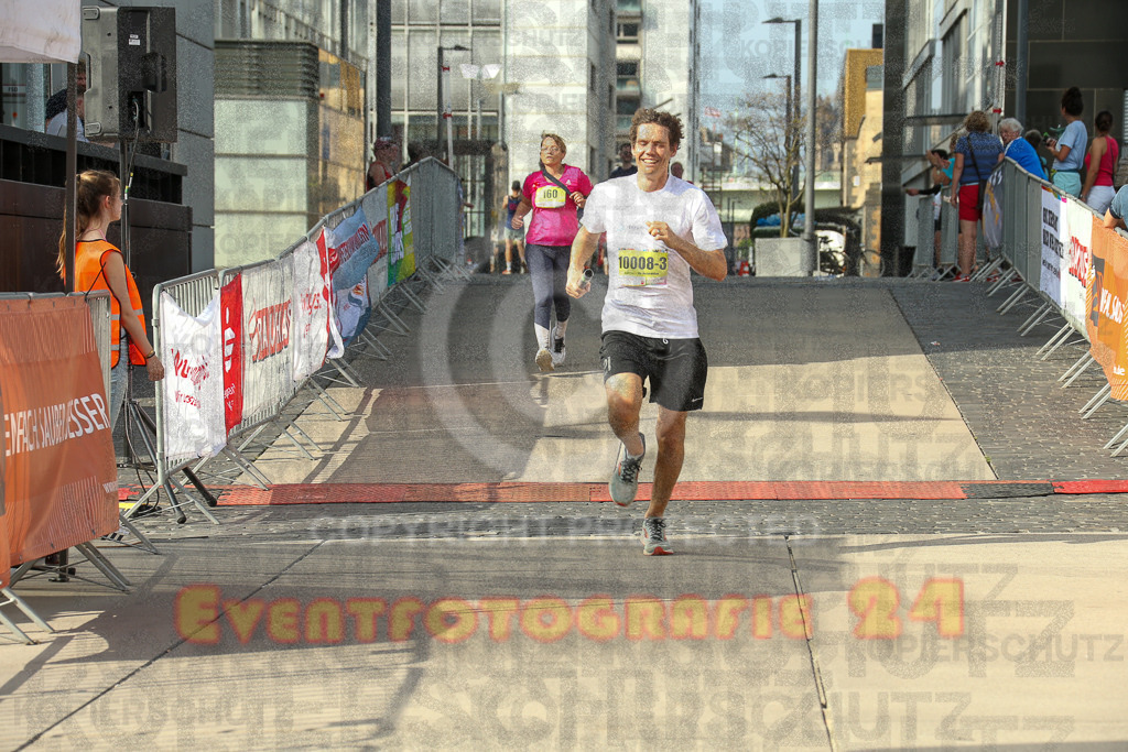 250920_1546_EX1_0641 | Sportfotografie im Rhein-Sieg Kreis, Köln, Bonn, NRW, Rheinland Pfalz, Hessen, etc. Unser Tätigkeitsfeld umfasst den Laufsport vom Volkslauf über den Marathon, Duathlon, Triathon bis zum Ultralauf wie Kölnpfad Ultra oder Schindertrail.