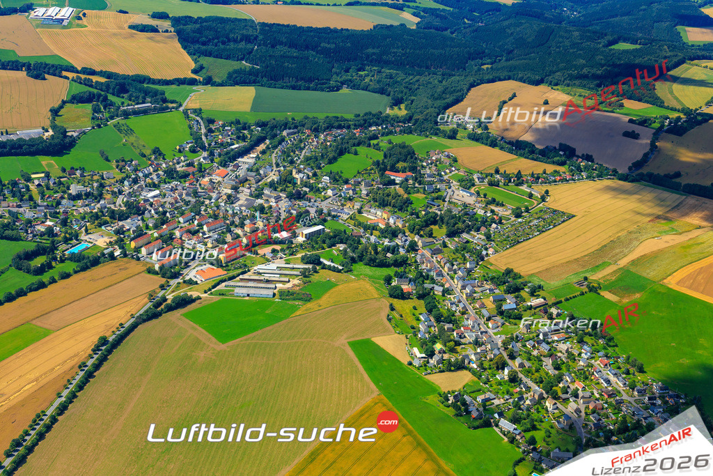 Die Luftaufnahme der Stadt Eppendorf wurde vom UL-Flugzeug heraus erstellt ( keine Drohne )- hohe Auflösung für beste Qualität