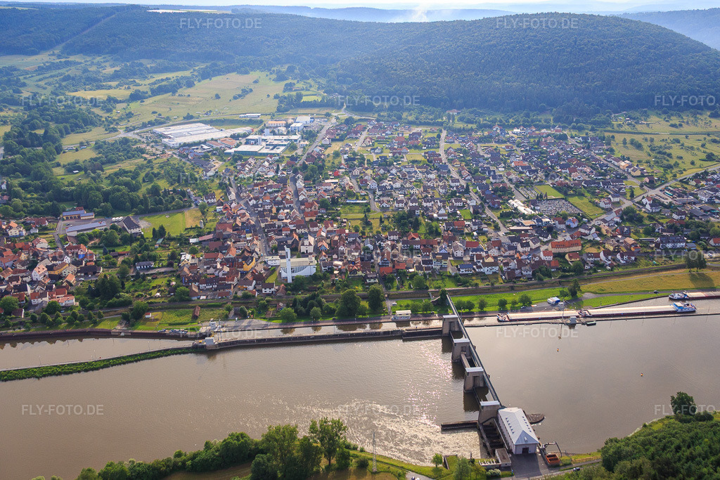 Luftbild: Wasserkraftwerk Faulbach und Mainschleuse Faulbach in Faulbach im Bundesland Bayern in Deutschland.Foto: IMG_089689.jpg vom 11.06.2016 durch Werner Riehm/FLY-FOTO.deWWW.UNIPER.ENERGYELWIS.DE