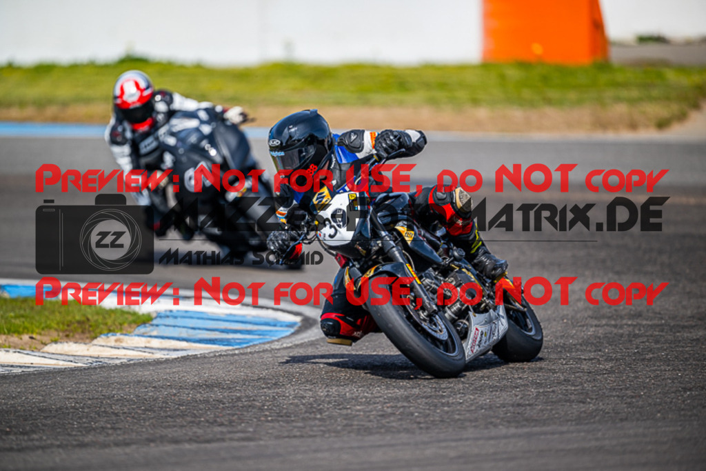 MaZZes_FotoMatrix_230410_7216 | GELB