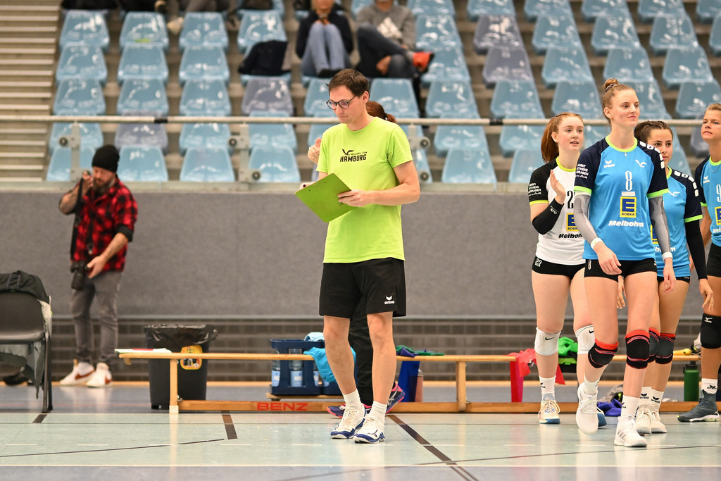 Volleyball I Frauen I Saison 2023-2024 I Dritte Liga Nord I VT Hamburg - Eimsbütteler TV 2 | Der Sportfotograf. - Realisiert mit Pictrs.com