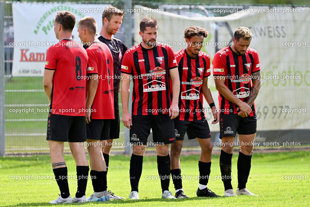 ATUS Nötsch vs. SC Landskron | Mauer ATUS Nötsch, #8 Luca Erwin Jost ATUS Nötsch, #5 Andreas Kröll ATUS Nötsch, Orel Stephan Referee, #7 Harald Ottowitz ATUS Nötsch, #12 Saif Moussa ATUS Nötsch, #91 Christian Lussnig ATUS Nötsch, ATUS Nötsch vs. SC Landskron, ATUS Nötsch vs. SC Landskron am 26.07.2025 in Nötsch (Dobratsch Arena), Austria, (Photo by Bernd Stefan)