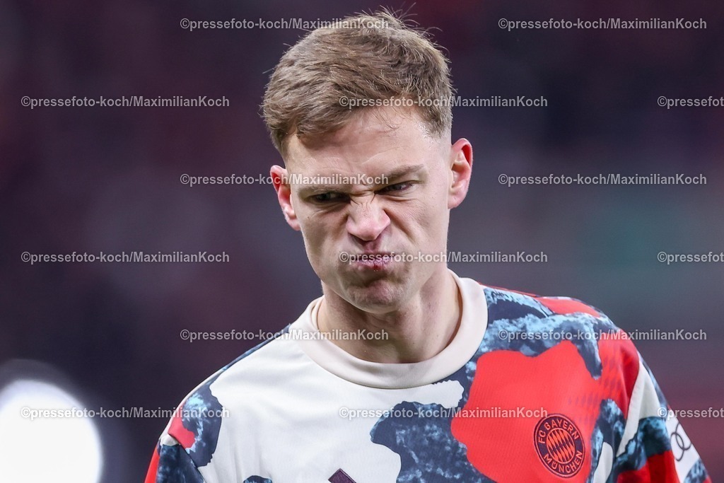 Lev15022501193 | 15.02.2025, Fußball, Bayer 04 Leverkusen - FC Bayern München, 1. Fußball Bundesliga, 22. Spieltag, BayArena, Saison 2024 2025: Joshua Kimmich (FC Bayern #6) Grimasse Mimik unzufrieden Enttäuscht EnttäuschungDFB regulations prohibit any use of photographs as image sequences and or quasi-video.