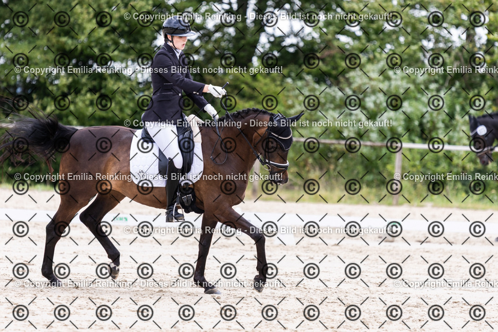 CL5A2410 | Emilia Reinking Fotografie - Realisiert mit Pictrs.com