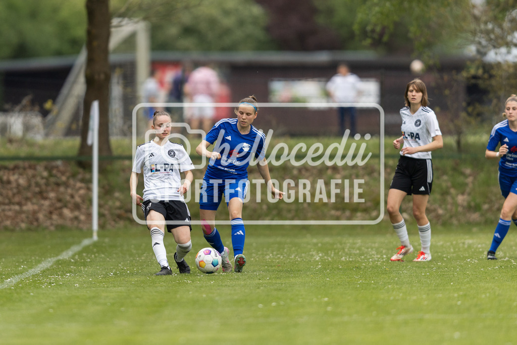 Fußball I Frauen I Saison 2025-2026 I Oberliga Niedersachsen I FC Jesteburg-Bendestorf - BW Hollage I 12662 | realhellocedii - Realisiert mit Pictrs.com