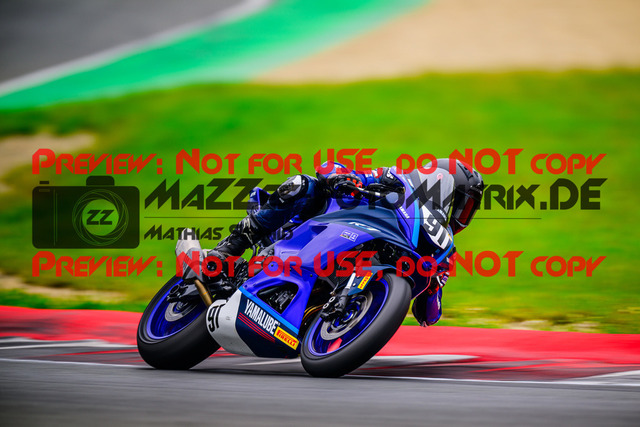 MaZZes_FotoMatrix_240602_6007705_1852 | R7