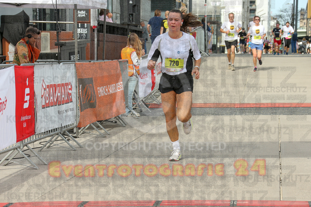 250920_1327_EX1_4760 | Sportfotografie im Rhein-Sieg Kreis, Köln, Bonn, NRW, Rheinland Pfalz, Hessen, etc. Unser Tätigkeitsfeld umfasst den Laufsport vom Volkslauf über den Marathon, Duathlon, Triathon bis zum Ultralauf wie Kölnpfad Ultra oder Schindertrail.