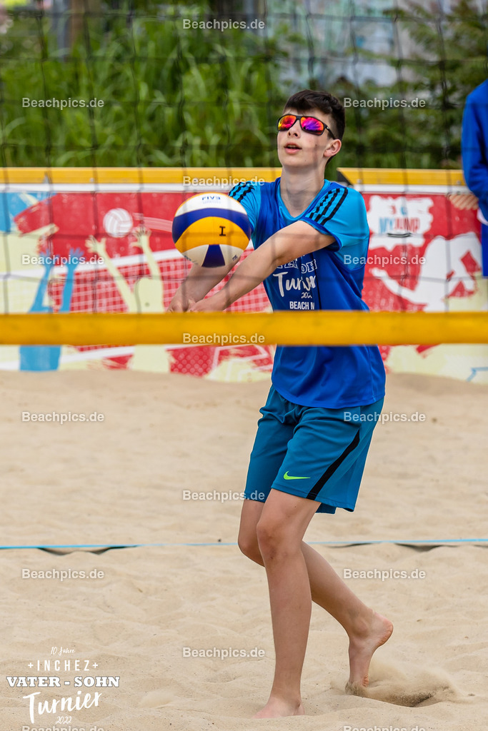 2022-00063068-Vater-Sohn-Turnier-Turnierbilder-2 | 26.05.2022; Berlin Foto: Gerold Rebsch - www.beachpics.de