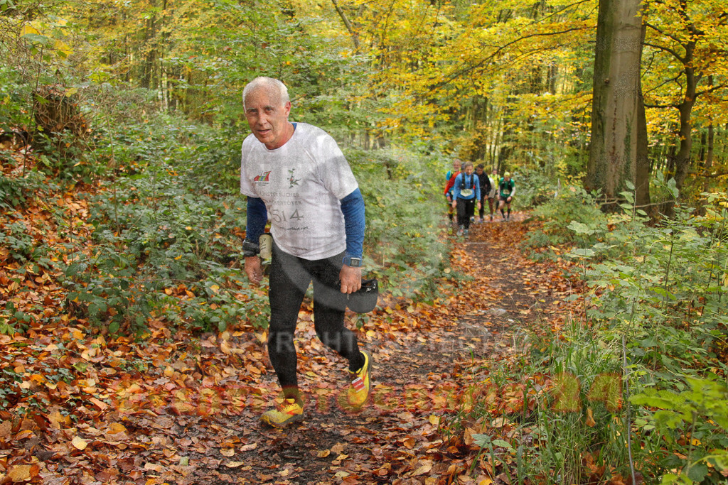 251026_1249_EV4_5864 | Sportfotografie im Rhein-Sieg Kreis, Köln, Bonn, NRW, Rheinland Pfalz, Hessen, etc. Unser Tätigkeitsfeld umfasst den Laufsport vom Volkslauf über den Marathon, Duathlon, Triathon bis zum Ultralauf wie Kölnpfad Ultra oder Schindertrail.