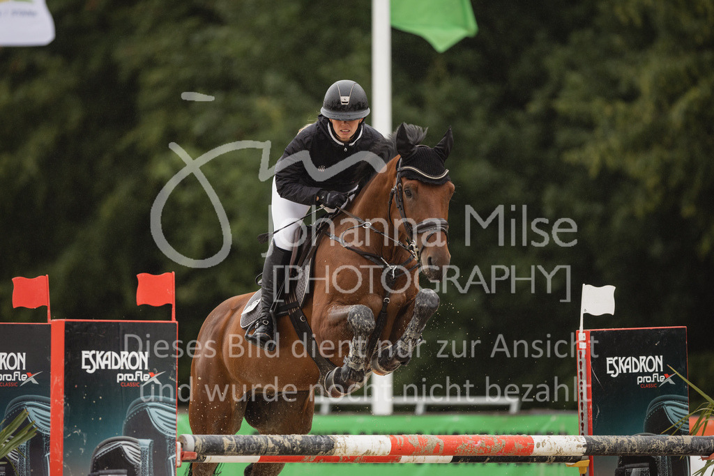 230727_BHO_M1-Spr_1-417 | Deine schönsten Turniermomente als professionelle Fotos! Entdecke hochwertige Pferdesport-Fotografie im Online-Shop. Jetzt Fotos finden & bestellen!