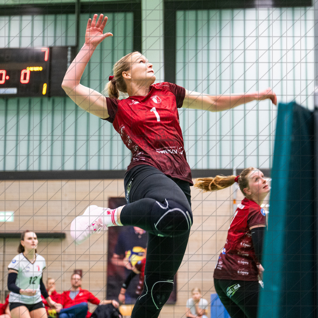 2. VBLF Nord 25/26 | Spiel 4065 | VC Osnabrück vs. TUSA City Girls Düsseldorf | Rothfuchs, Lisa (TUSA City Girls Düsseldorf #1)//  10.01.26: 2. VBLF Nord 25/26 | Spiel 4065 | VC Osnabrück vs. TUSA City Girls Düsseldorf / Osnabrück / Deutschland  //   CREDIT:www.bullenfotos.de, Martin König, Hörner Weg 40, D-49078 Osnabrück, +4917663732967 // Nutzung und Weitergabe nur zu den vereinbarten Zwecken. Presseanfragen an Ersteller. Alle Rechte beim Ersteller. Honorierung nach MFM. - Realisiert mit Pictrs.com