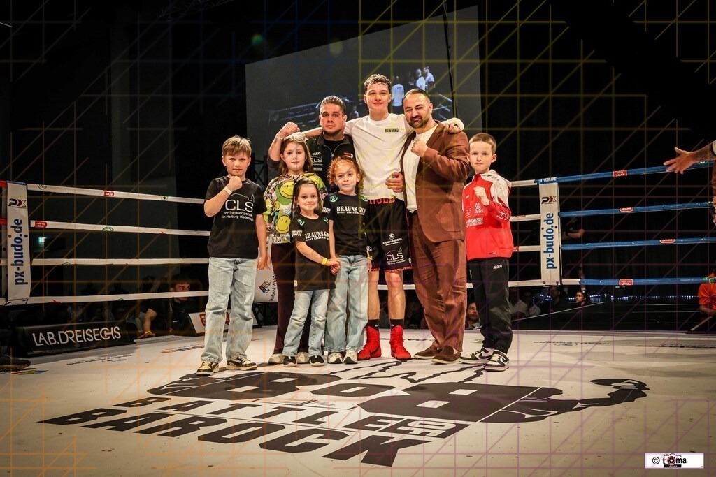 BoB 2026 Arnold vs. Faiz-84 | professionelle Sport- und Eventfotografie von Tomafocus – dynamische Bilder, emotionale Momente und hochwertige Aufnahmen für jeden Anlass. - Realisiert mit Pictrs.com