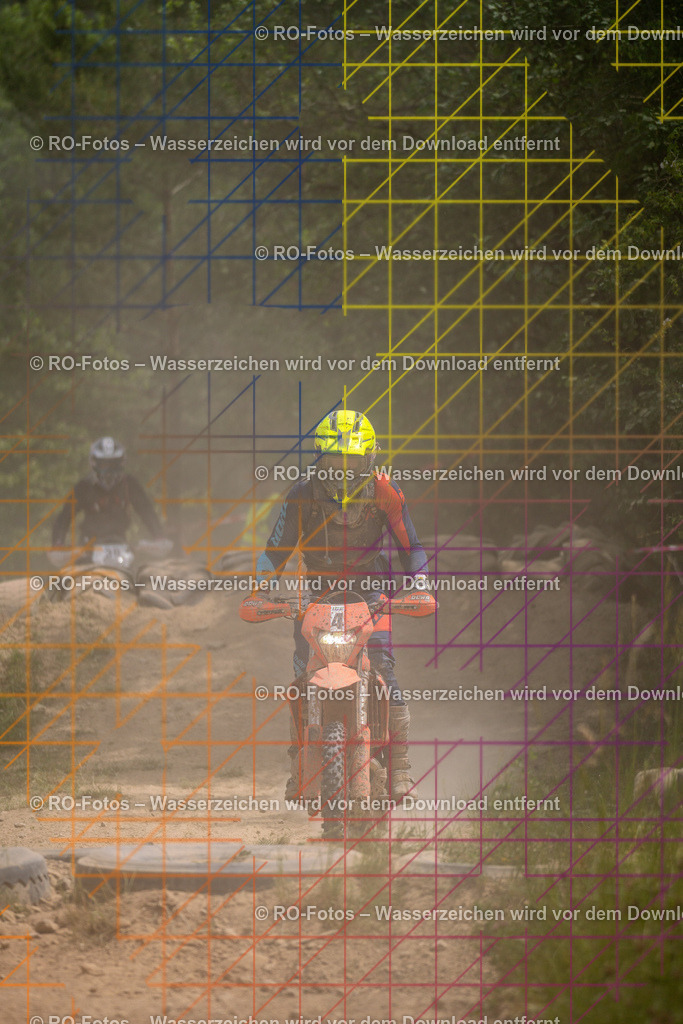 Niederwürzbach 2 Lauf-916 | Sportfotografie von RO-Fotos: Motorsport, Motocross, Enduro, Laufveranstaltungen und Triathlon. Professionelle Fotos von Sportlern und Events. - Realisiert mit Pictrs.com