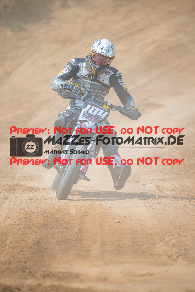 MaZZes-Fotomatrix-20260816-614863 | S2