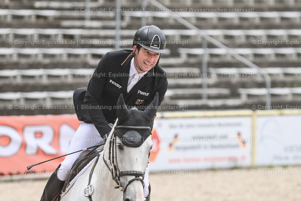 20230514_CCI4_Springen_0305 | equistock