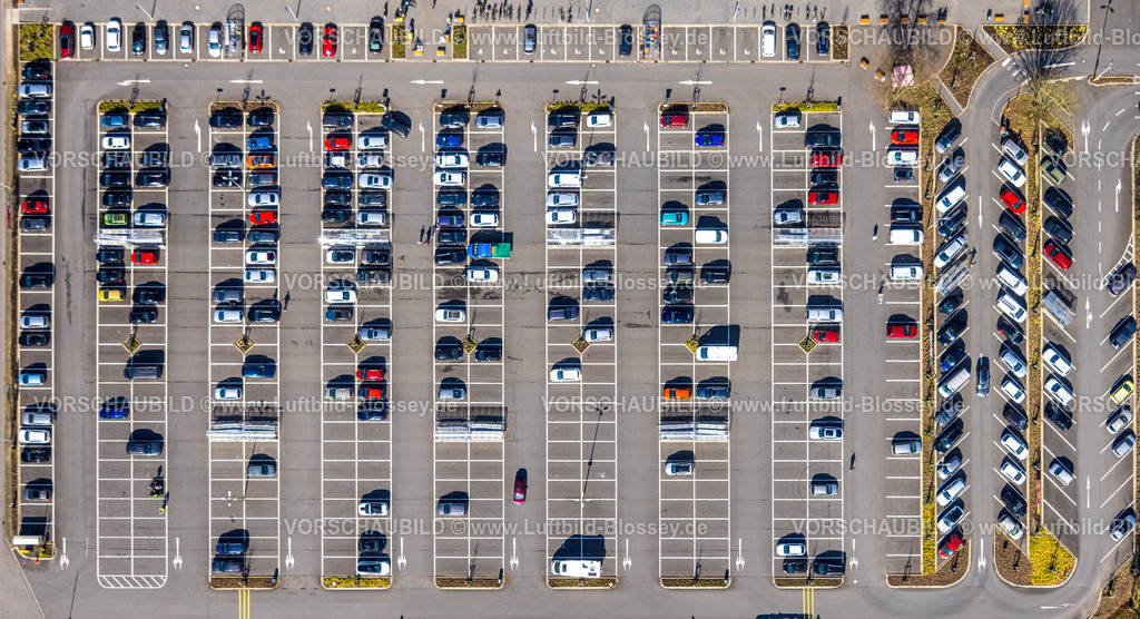 Wesel240310382 | Luftbild, PKW Parkplatz am GLOBUS Markthalle Wesel Supermarkt, Wittenberg, Wesel, Nordrhein-Westfalen, Deutschland