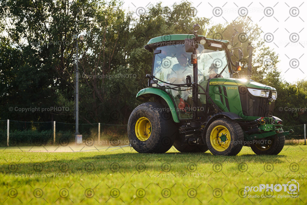 202507_Rernböck-Rasen_NZ9_1310 | proPHOTO - Realisiert mit Pictrs.com