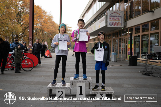 Süderelbe Halbmarathon 2025 I 09.11.2025 I Fotograf_DerSportfotograf.I 00239 | Der Sportfotograf. - Realisiert mit Pictrs.com