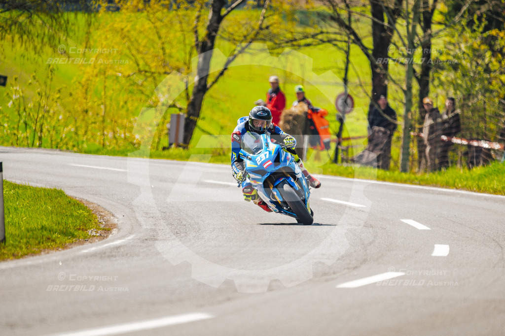 0783 - Bergrennen Landshaag2026 | BREITBILD Austria Webshop

Finde Fotos von: Breitbild, Breitbild Austria, Landshaag, Europeanbikers, KTM, BMW, Bergrennen, Bikeporn, Carporn, Bikes, Cars, Fotografie, Oberösterreich, Österreich, Berufsfotograf, Motorradteile Ganster, Julbach, Pannoniari - Realisiert mit Pictrs.com