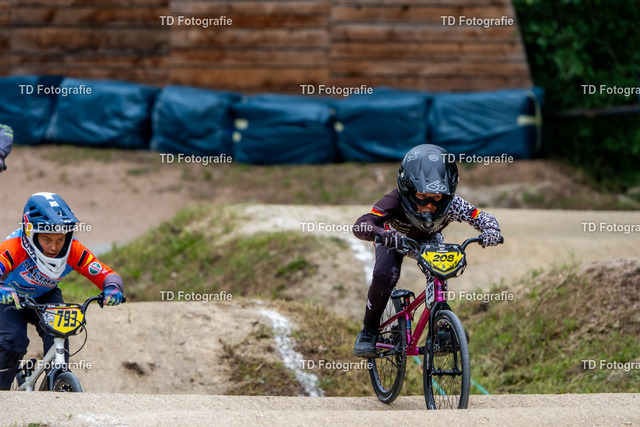BayBMX2026-05744 | Fotogalerie von Thomas Dettweiler mit Eventbildern und lizenzfreien Fotos. Perfekt als Wandbild, für Büro, Website oder private Nutzung. - Realisiert mit Pictrs.com