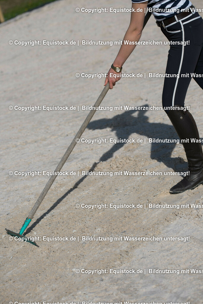 20160421_Reitplatzpflege_0022 | equistock