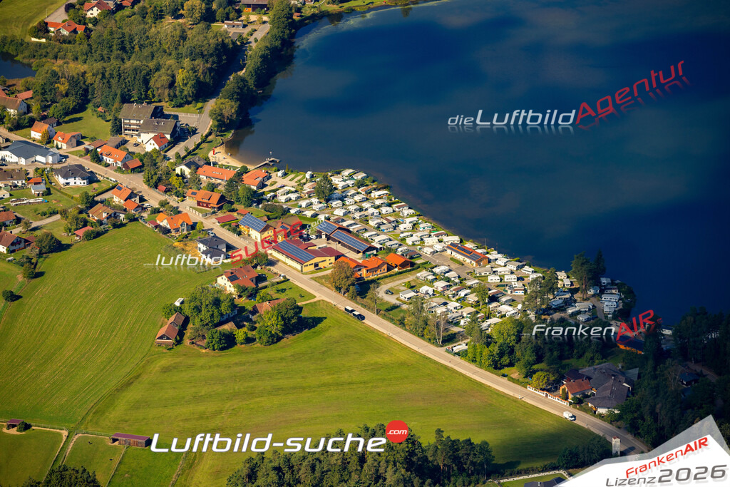 Das Luftbild zeigt : Neubäu am See Camping Roding - Die Luftaufnahme wurde 2023 vom UL-Flugzeug aus erstellt ( keine Drohne ) - Hochauflösende Luftaufnahme - Für grossformatige Ausdrucke geeignet. Die Geschenkidee !Mit Lizenz und Bildrechte bestellbar