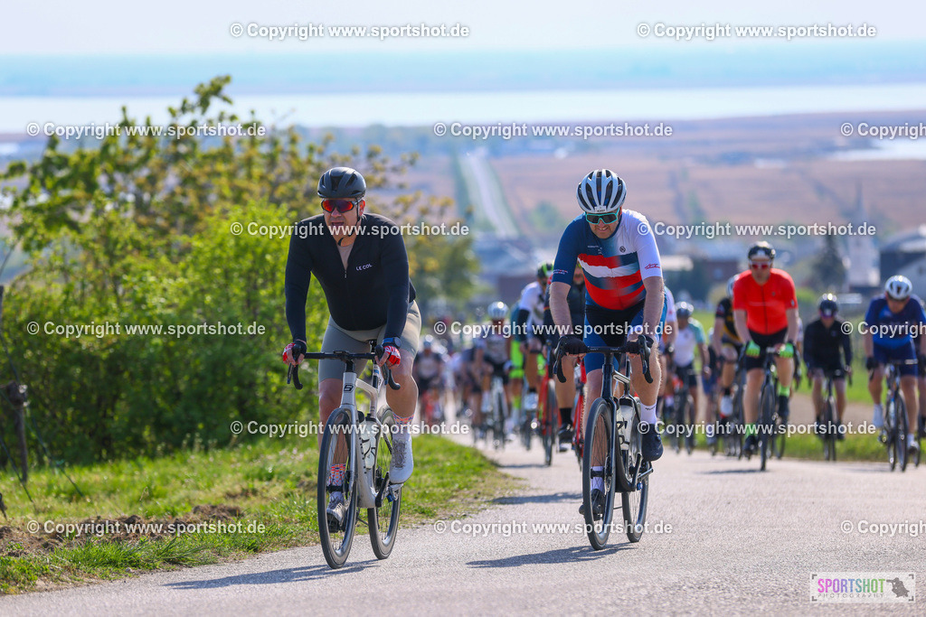 TRA_0794 | Neusiedlersee Radmarathon 2026@sportshot_your_pictrs #yourpictures#roadtowm2029 #nrm #neusiedlerseeradmarathon #neusiedlersee #neusiedlerseetourismus #burgenland #mörbisch #nrm26 #burgenlandtourismus #voglundco #poweredbyburgenlandtourismus #radsport #rad #marathon #ucigranfondo #visitburgenland #ucigranfondoworldseries
