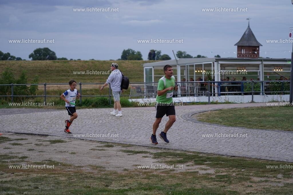 DSC05315 | Lichterlauf  - Realized with Pictrs.com