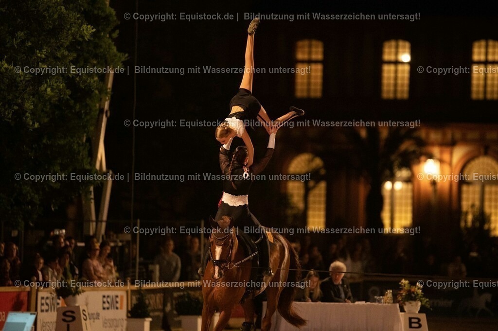 20230527_Voltigieren_NASPA_Flutlicht_1031 | equistock