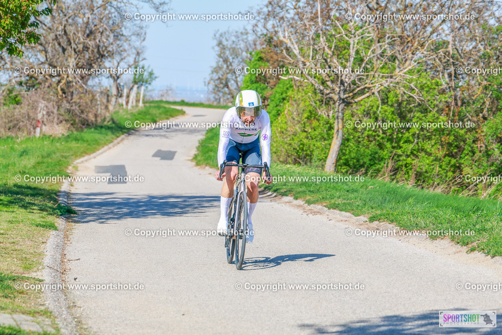 566_AR7_4281 | Neusiedlersee Radmarathon 2026@sportshot_your_pictrs #yourpictures#roadtowm2029 #nrm #neusiedlerseeradmarathon #neusiedlersee #neusiedlerseetourismus #burgenland #mörbisch #nrm26 #burgenlandtourismus #voglundco #poweredbyburgenlandtourismus #radsport #rad #marathon #ucigranfondo #visitburgenland #ucigranfondoworldseries