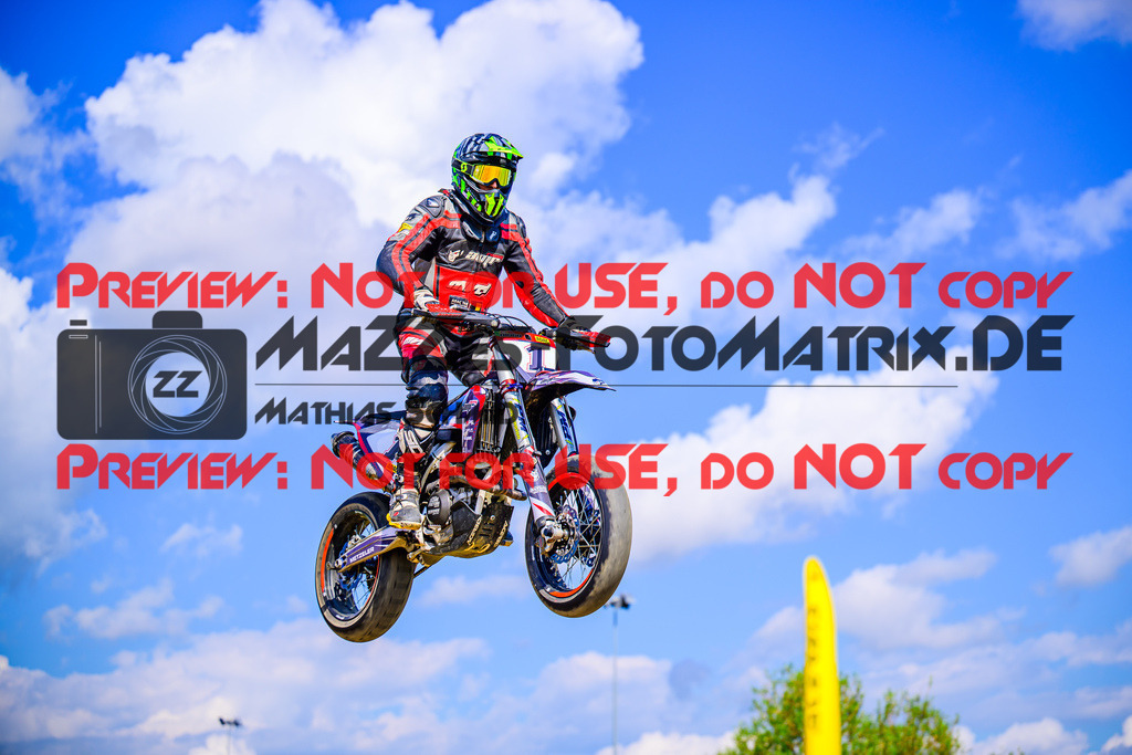 MaZZes_FotoMatrix_240714_6021986_0115 | UE40