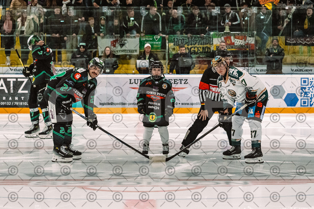 Alligators_vs_Erding_12_12_2025-036 | Höchstadt Alligators Fotogalerie: Eishockey-Action aus Franken. Professionelle Spielfotos, Portraits & Stadionbilder zum Download. Jetzt entdecken! - Realisiert mit Pictrs.com