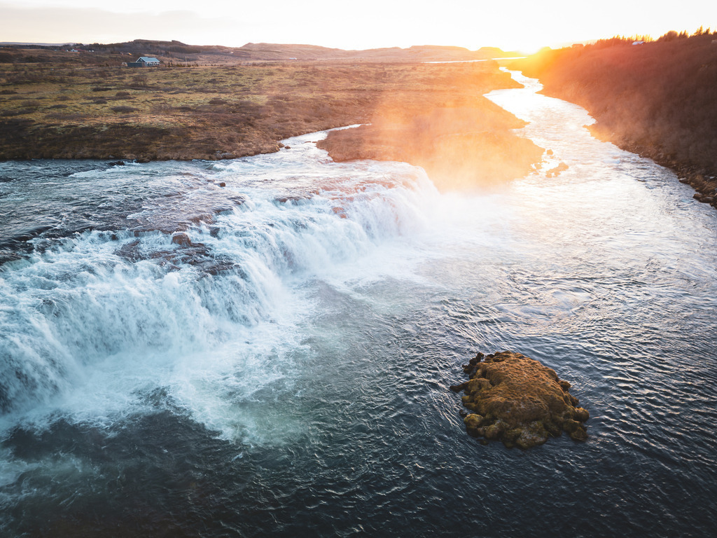 Iceland_Faxi_Sunset | Blick auf den Faxi Wasserfall bei Sonnenuntergang. - Realisiert mit Pictrs.com