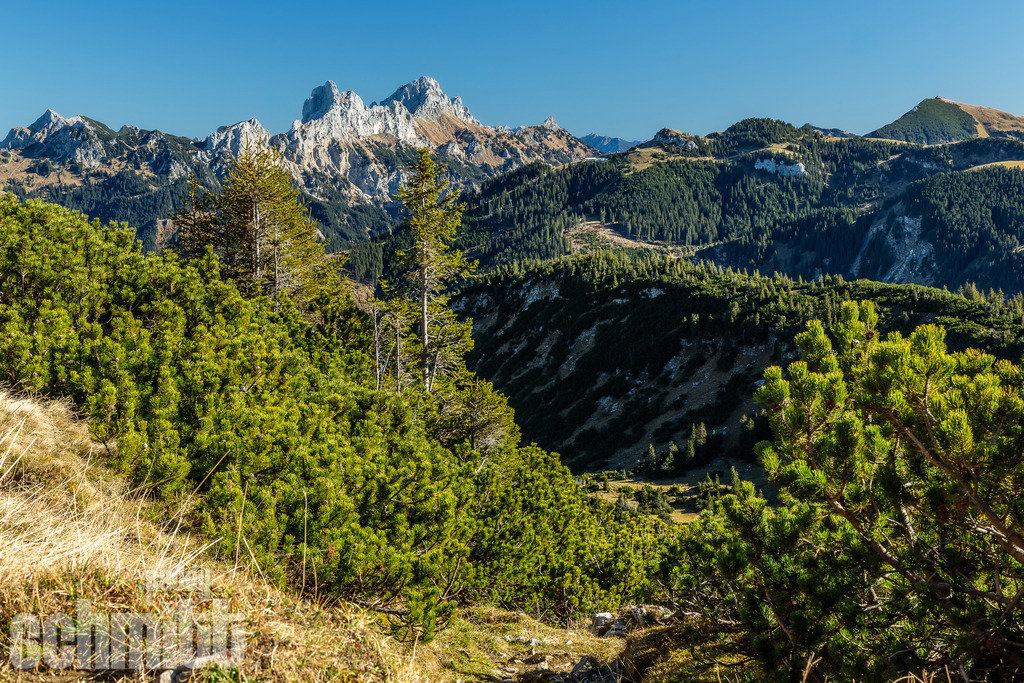PS-Bergwelt-2026-21 | Entdecke die größte Bildgalerie der Region mit Fotografien aus dem Allgäu, der Bodenseeregion, Oberschwaben, dem Donautal und der Schwäbischen Alb. Landschaften, Luftaufnahmen und Reisefotografie als Wandbild und Fotokunst. - Realisiert mit Pictrs.com
