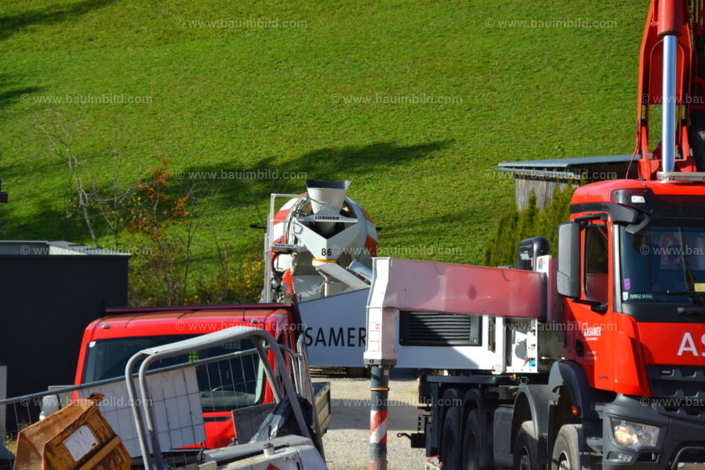 bib-lg04-betonarbeiten-0648 | Nach LV-Leistungsgruppen sortierte Detailfotos über den Bau eines Hauses. Alle Hausbau-Bilder direkt vom Urheber und Autor der Website Haus-Selber-Bauen.com