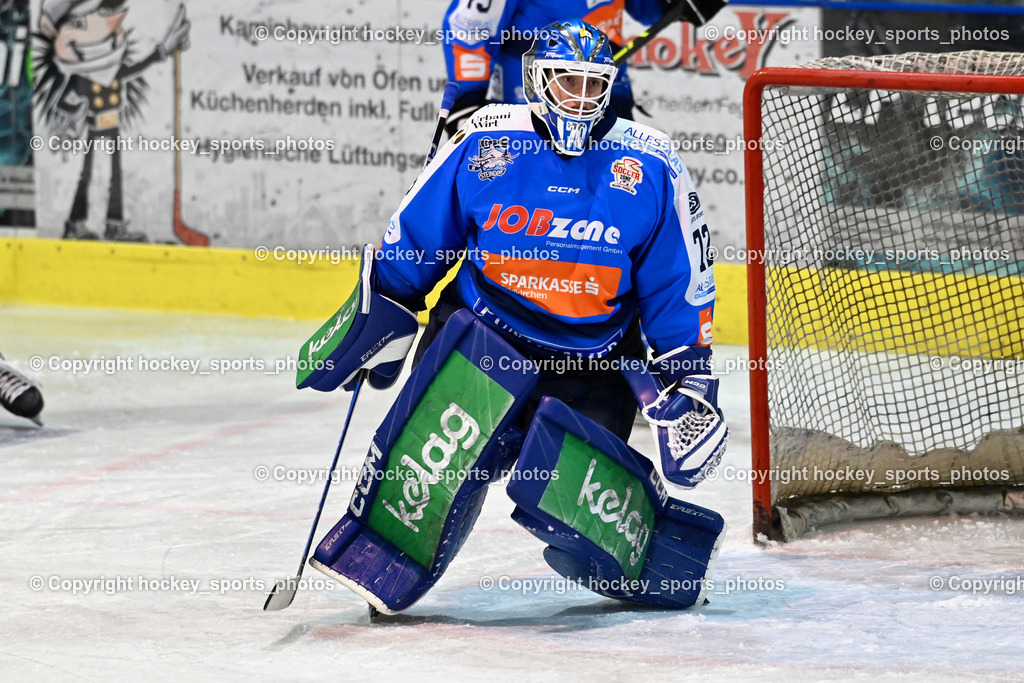 ESC Sparkasse Steindorf vs. LE Kings | #72 Moser Lukas ESC Steindorf, ESC Sparkasse Steindorf vs. LE Kings, ESC Sparkasse Steindorf vs. LE Kings am 01.11.2025 in Steindorf (Ossiachersee Halle), Austria, (Photo by Bernd Stefan)
