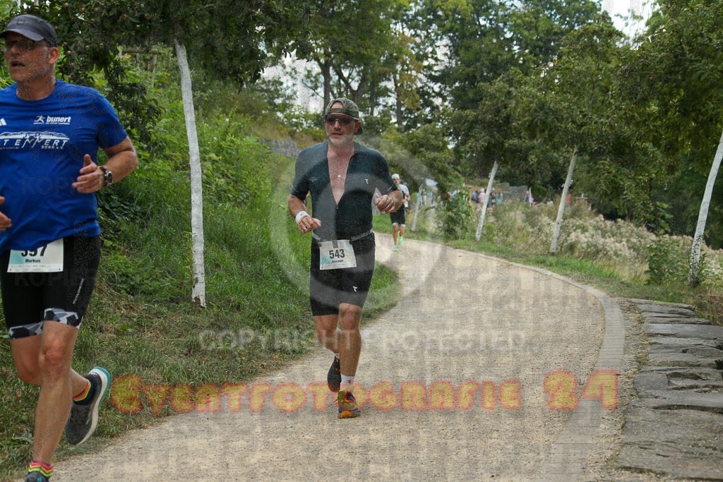 250824_1401_EX1_4641 | Sportfotografie im Rhein-Sieg Kreis, Köln, Bonn, NRW, Rheinland Pfalz, Hessen, etc. Unser Tätigkeitsfeld umfasst den Laufsport vom Volkslauf über den Marathon, Duathlon, Triathon bis zum Ultralauf wie Kölnpfad Ultra oder Schindertrail.