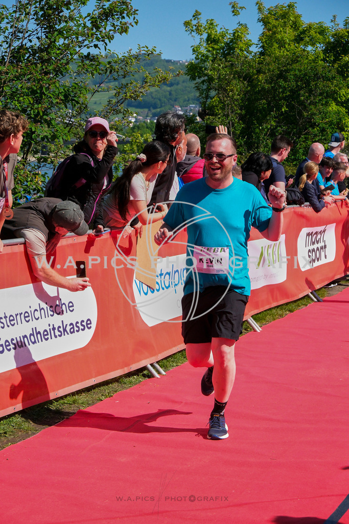 ..... | LINZ,AUSTRIA,27.April 24, Int. 3 Brückenlauf Linz  , Image shows: Photo: WAPICS / Michael ring