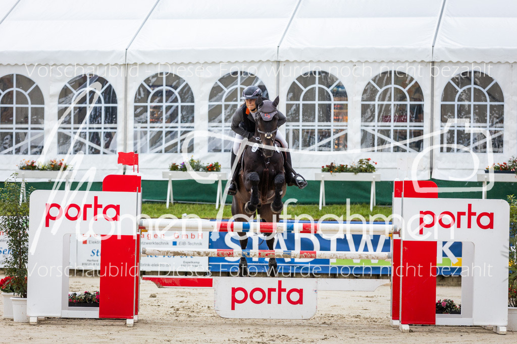 BHO-2PhSpr-M-013 | MomenTaufnahmen Pferdesportfotos