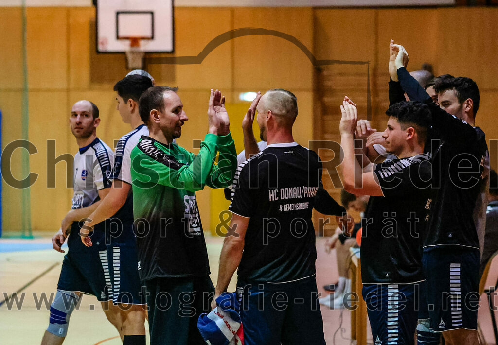 2023-11-11_002_SpVgg_Altenerding_gegen_HC_Donau-Paar | Erding, Deutschland, 11.11.2023:
Handball, Bezirksoberliga Männer 2023 / 2024, 7. Spieltag, SpVgg Altenerding gegen HC Donau/Paar, Endergebnis: 44:32

Bernhard Lindner (HC Donau/Paar, #1)

Foto: Christian Riedel / fotografie-riedel.net