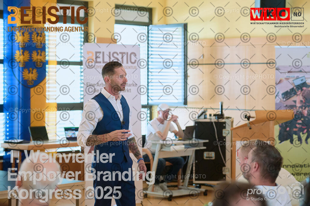 081_202509_EmployerBranding_NZ6_9843 | proPHOTO - Realisiert mit Pictrs.com