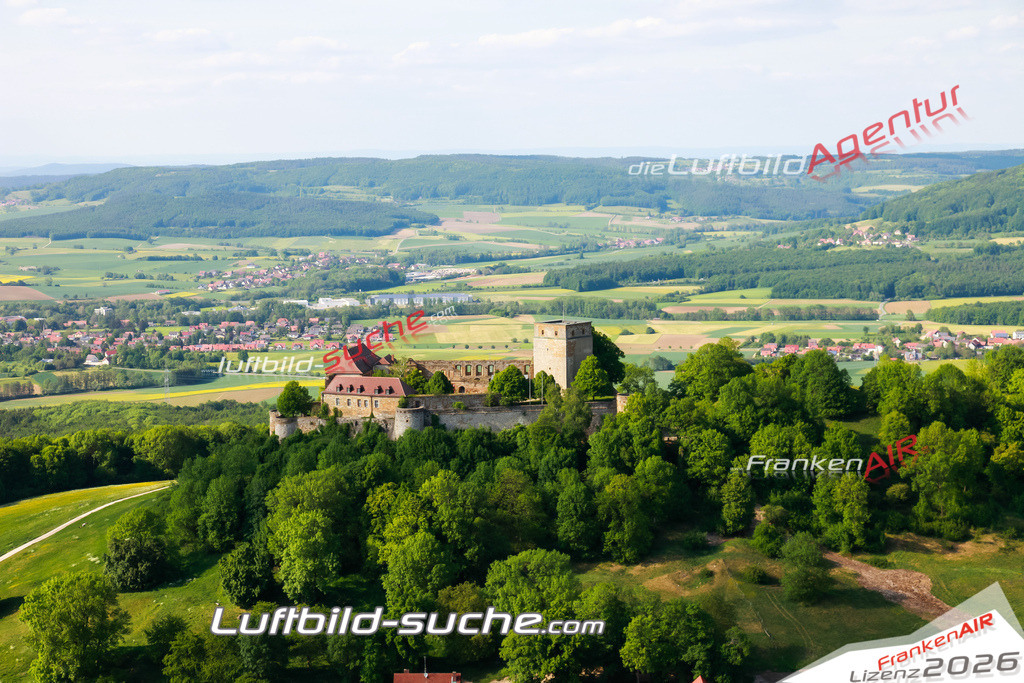 Die Luftaufnahme Schrautershof - Scheßlitz wurde vom UL-Flugzeug (keine Drohne) aus fotografiert.Hohe Druck- Auflösung-die Geschenkidee!