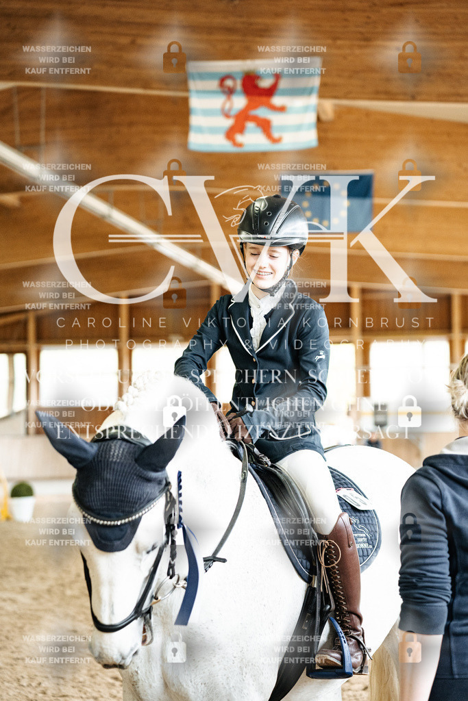 CK703413 | Turnierfotografie Pferdefotografie Trier Rheinland-Pfalz Pferdesport Reitsport Tierfotografie Sportfotografie Pferdevideo Pferdevideografie Equestrianvideography equestrianphotography  - Realisiert mit Pictrs.com